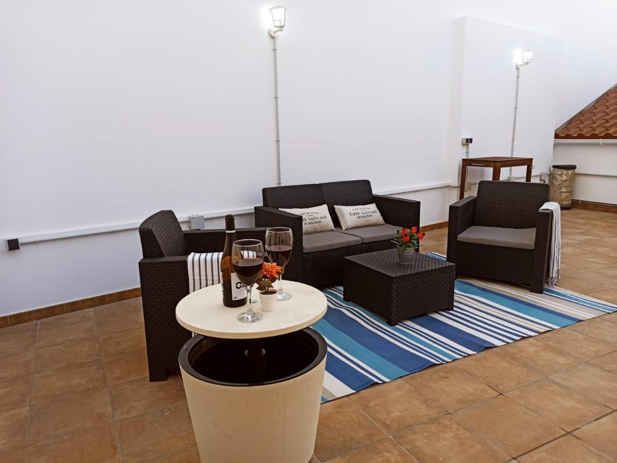 Malasana 51, New Art Apartment, Breakfast Included, Historic Center, Quite Neighborhood, Ml Apartamento
