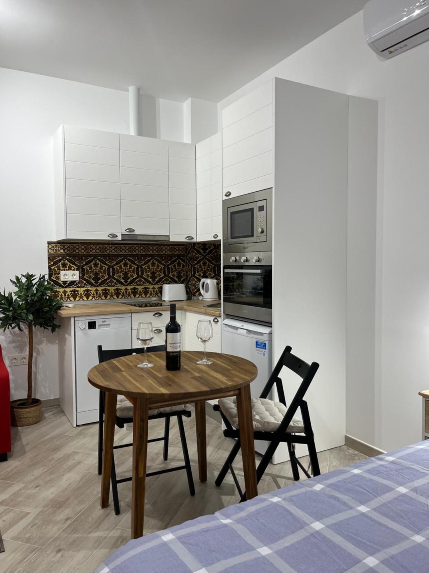 Lejlighed Malasana 51, New Art Apartment, Historic Center, Quite Neighborhood, Ml Málaga